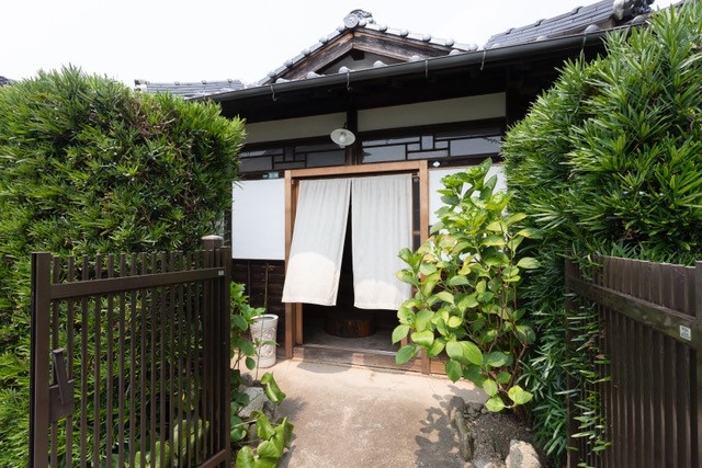 別邸ひわだや